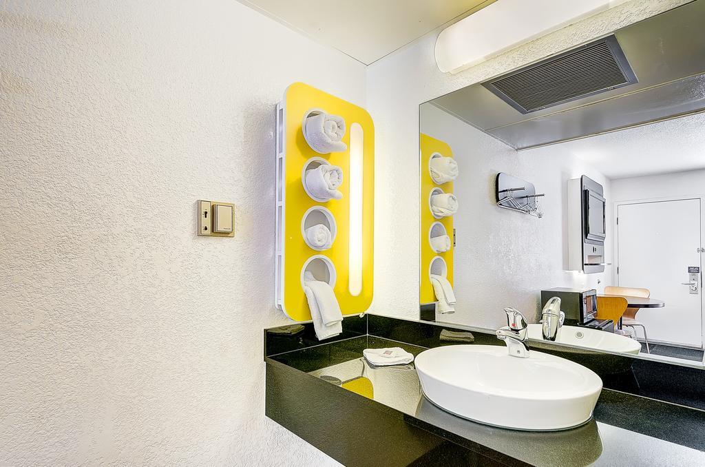 Park Inn By Radisson, Thornton Δωμάτιο φωτογραφία