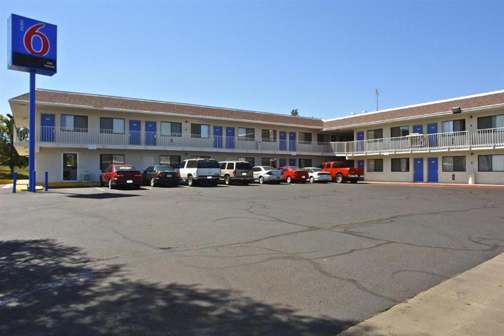 Park Inn By Radisson, Thornton Εξωτερικό φωτογραφία