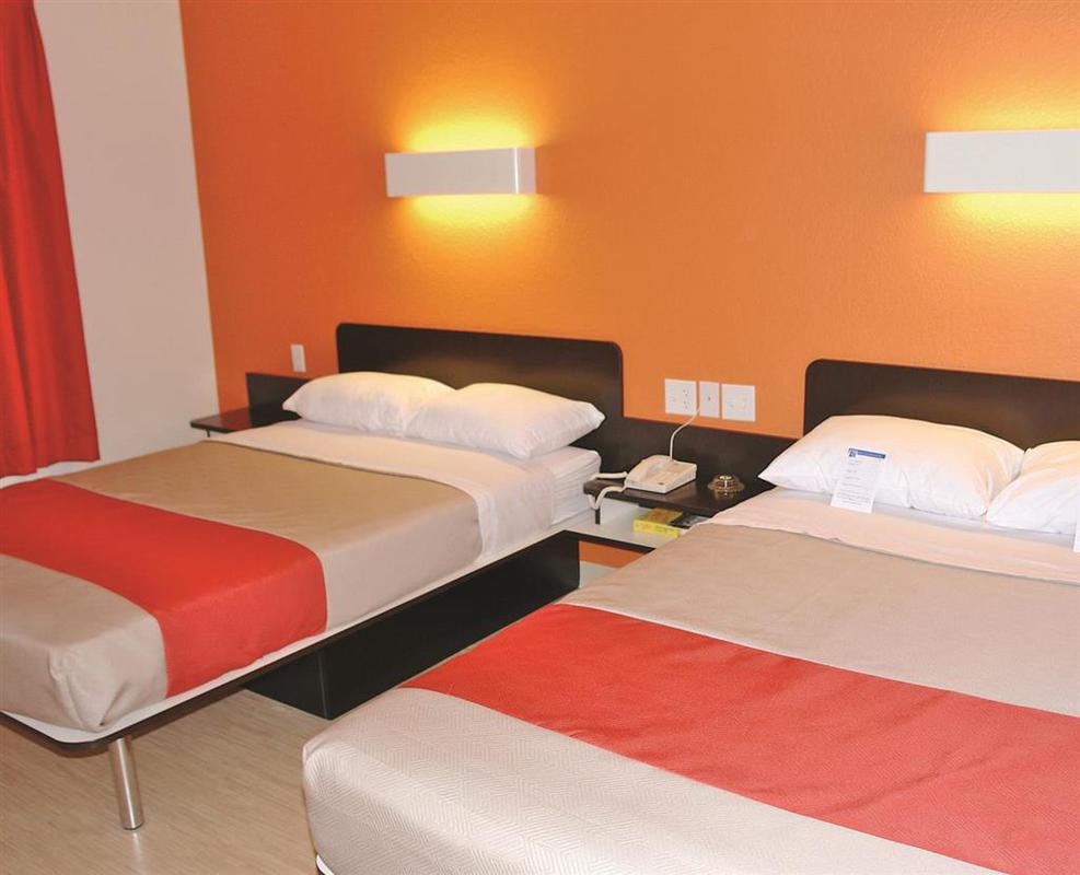 Park Inn By Radisson, Thornton Δωμάτιο φωτογραφία